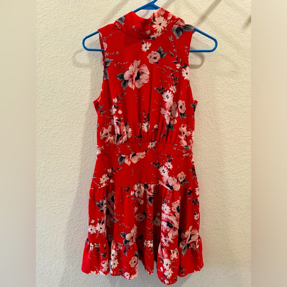 Flowy floral mini
